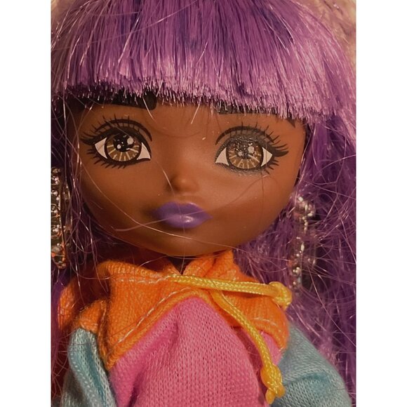 Barbie Extras Mini #7 Doll Purple Hair & Colorful Outfit - Picture 2 of 8